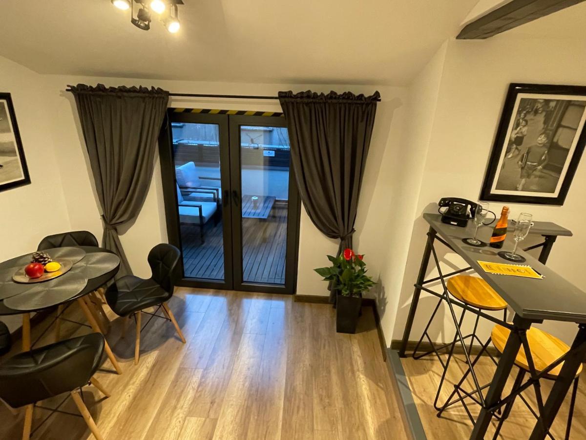 Apartament Podcienie Z Tarasem Bielsko-Biala Old Town Exterior photo